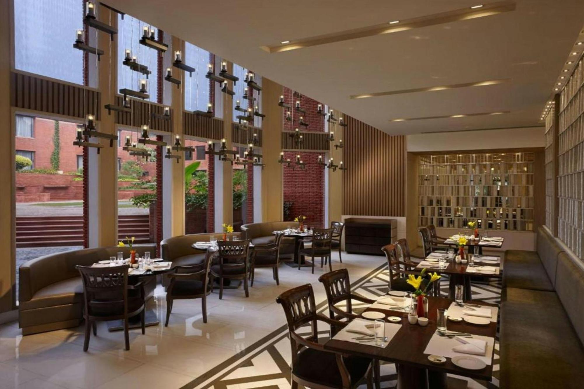 Itc Mughal, A Luxury Collection Resort & Spa, Agra Agra  Exterior foto The restaurant