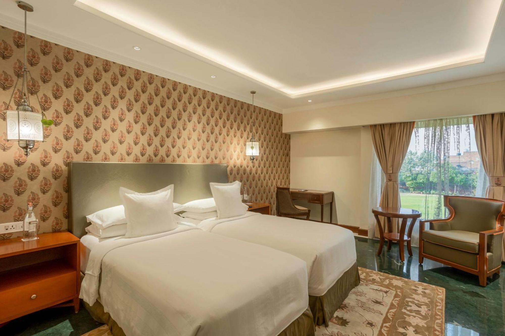 Itc Mughal, A Luxury Collection Resort & Spa, Agra Agra  Exterior foto A room at the Taj Bengal